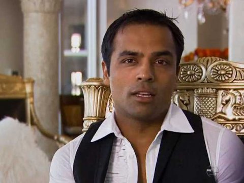 gurbaksh-chahal-apartment-secret-millionaire-1.png